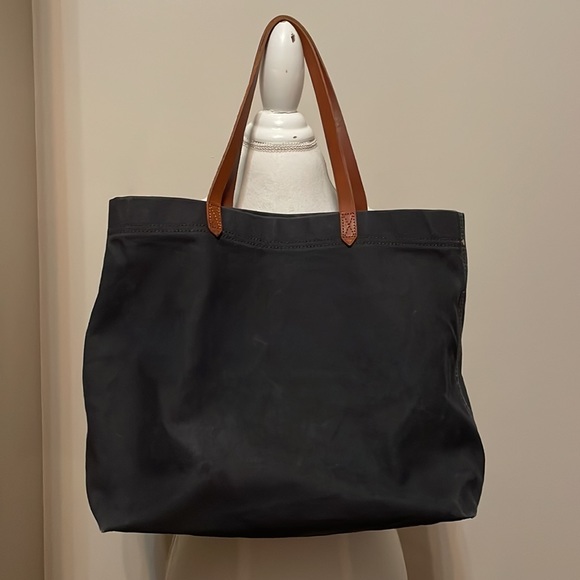 Madewell Transport Bag- Navy Blue - Picture 2 of 11